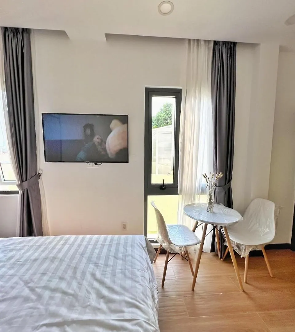 Riverside House Near Airport Ho Chi Minh City Apartment