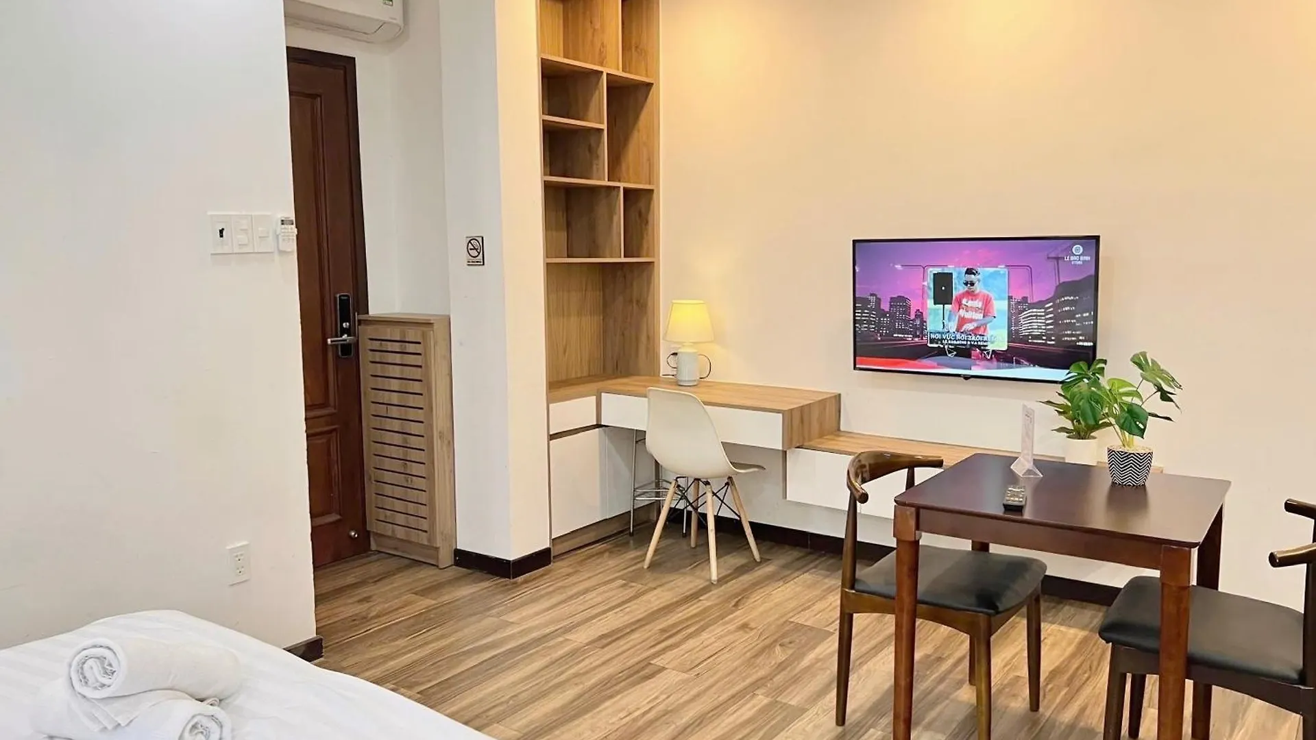 Riverside House Near Airport Ho Chi Minh City
