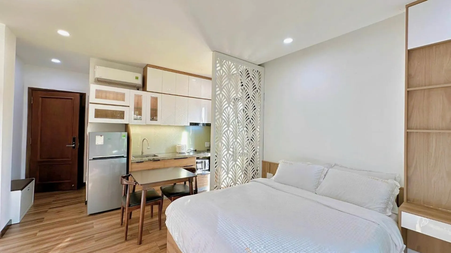 Apartment Riverside House Near Airport Ho Chi Minh City