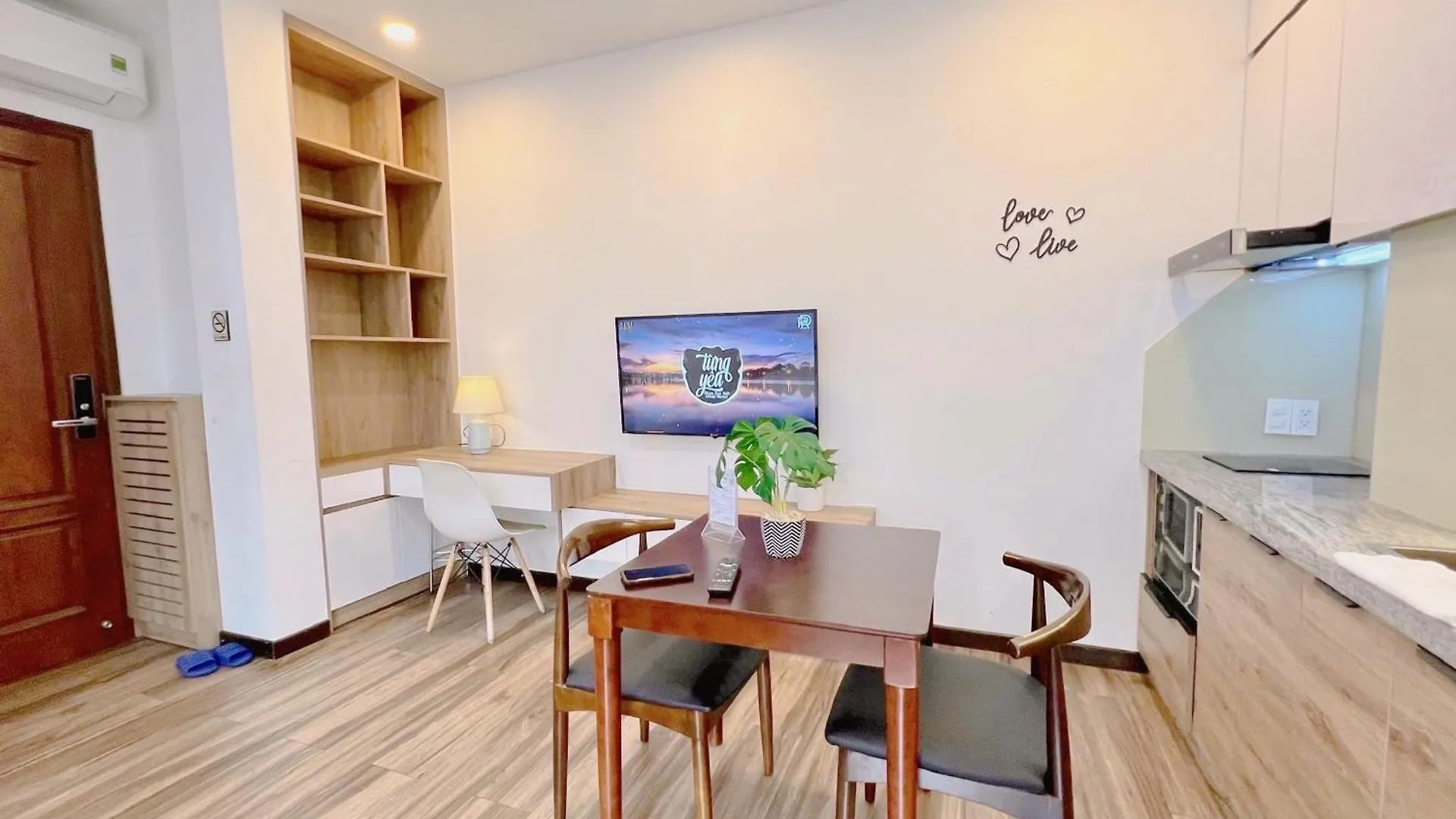 Riverside House Near Airport Ho Chi Minh City Apartment